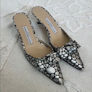 Stubbs & Wootton silver Patterned kitten heels size 8 with bow